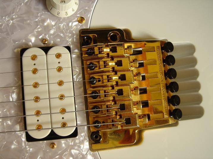 GIBSON 040.jpg